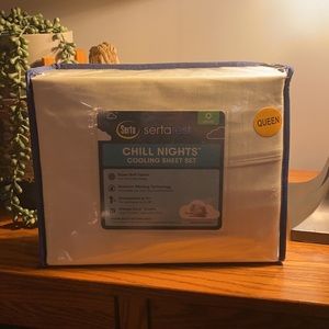 Brand New Never Opened Serta Queen Sized Sheets.  Cooling set with 2 pillowcases